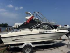 プレジャーボート　ベイライナー（BAYLINER）175BRのサムネイル