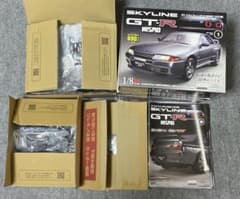 SKYLINE GT-R NISMO 1/8スケール　1〜52 SKYLINE GT-R NISMO 1/8スケール 1〜52 - メルカリ