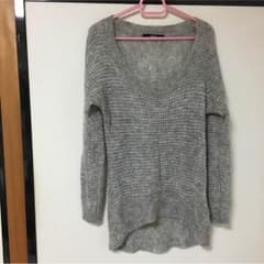 薄手のセーターのサムネイル