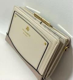 &chouette 2つ折りがま口財布 グレイッシュベージュのサムネイル
