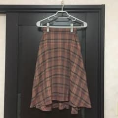 チェックスカートのサムネイル
