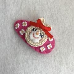 MOREさま　フェルトのパッチンピン　うさぎさん　リボンのサムネイル