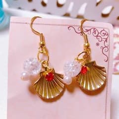 シェル ピアス ハンドメイドのサムネイル