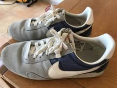 NIKE24.5cm スニーカー 値下げしました〜のサムネイル