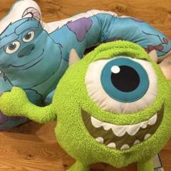 モンスターズインク　ぬいぐるみ　クッション マイク　サリー