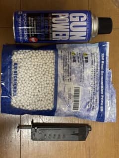 GUN POWER バイオBB弾& プロキャッチターゲット& ガスセットのサムネイル