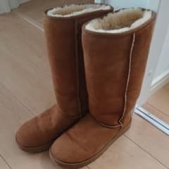 UGG ムートンブーツのサムネイル