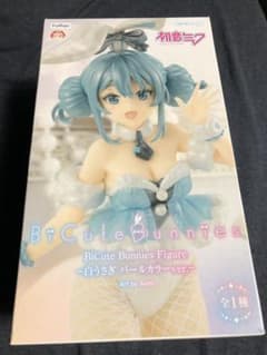 初音ミク フィギュア 白うさぎ パールカラーver.のサムネイル