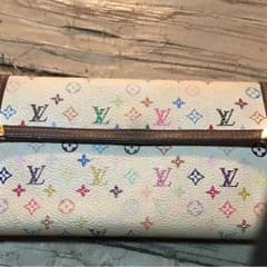財布のサムネイル