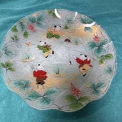 ガラス皿 飾り皿 子供の絵柄 縁波型のサムネイル