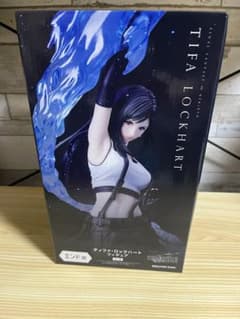 ティファ・ロックハート フィギュア 新品のサムネイル