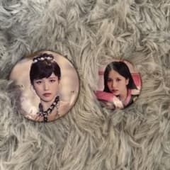 TWICE MINA 缶バッジ 2種セットのサムネイル