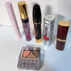 化粧品セットのサムネイル
