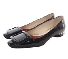 ⭐︎masu⭐︎ ジュエルヒールパテントレザー バレリーナ　38ハーフ 値下げ中 Roger Vivier ジュエルヒール パテントレザー - メルカリ