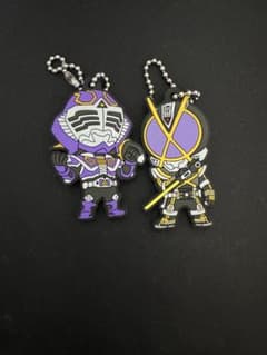 仮面ライダー王蛇　仮面ライダーカイザ　ストラップのサムネイル