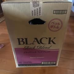 ブラックニッカリッチブレンド4リットル✖️4本のサムネイル