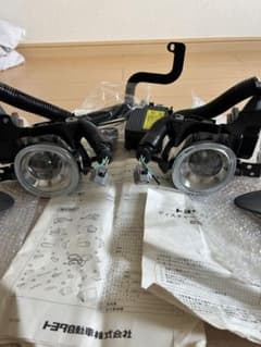 200系クラウンアスリート　純正フォグランプキットセット　未使用　廃盤　希少品 200系クラウンアスリート 純正フォグランプキットセット 未使用 廃盤