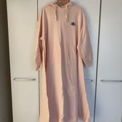 パーカーワンピース　ロング　ピンクのサムネイル