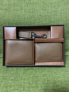 コーチ　COACH  2つ折り財布　3点セット　半額以下　新品　アウトレットのサムネイル