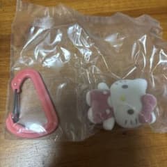 ハローキティ カラビナ付きマスコット ガチャのサムネイル
