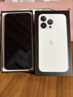Apple iPhone 13 Pro シルバー 本体のサムネイル