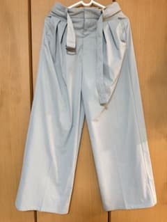 GU ベルテッドワイドパンツ Sサイズ