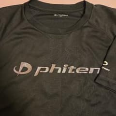 phiten ロゴ入り 黒 シャツのサムネイル