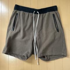 FOG エッセンシャルズ　ハーフパンツ　カーキのサムネイル