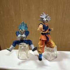 ドラゴンボール ベジータ 孫悟空 フィギュア 2体セットのサムネイル