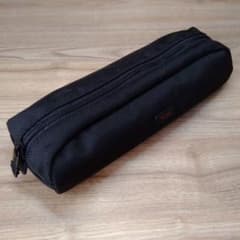 新品 未使用  TUMI ファスナーミニポーチ小物入れ ブラックのサムネイル
