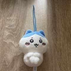 ちいかわ ハチワレ ぬいぐるみマスコットのサムネイル