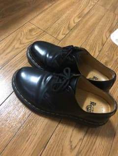ドクターマーチン 3ホールのサムネイル
