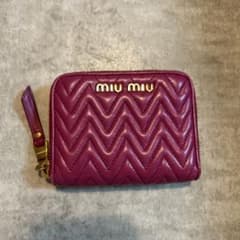 MIU MIU 財布　コインケースのサムネイル