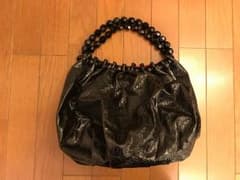 NATURAL BEAUTY BASIC黒バックのサムネイル