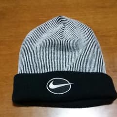 ニット帽のサムネイル