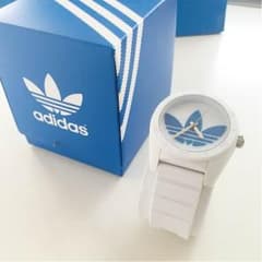 adidas(アディダス) 時計のサムネイル