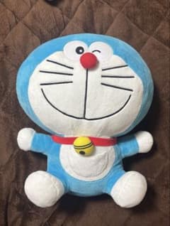 ドラえもん メガジャンボウインクぬいぐるみのサムネイル