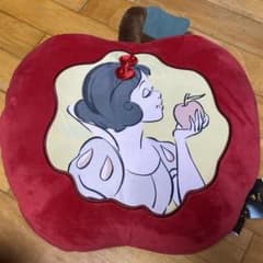 白雪姫 大きなりんごクッション