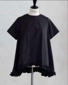 極美品　OHGA FRILL BLOUSE 裾フリルブラウス　ブラック　完売品 OHGA FRILL BLOUSE 裾フリルブラウス ブラック【美品】 - メルカリ