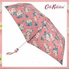 CathKidston いちご柄 日傘 折り畳み傘のサムネイル