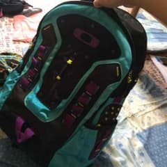 オークリーリュックのサムネイル