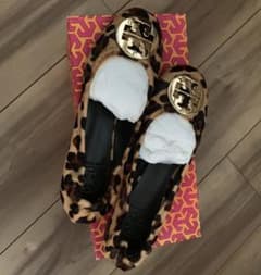 新品★トリーバーチ　パンプス　ハラコレオパード柄のサムネイル