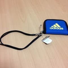 adidas サイフのサムネイル