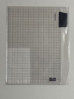 ほぼ日手帳 HON 下敷き ペンホルダー付きのサムネイル