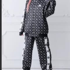 Hauls にゃめんにゃ！モノグラムネ申おジャージ セットアップ 上下