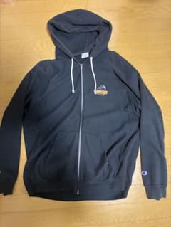 ゆ*り様 XLARGE Champion コラボ ジップパーカーのサムネイル