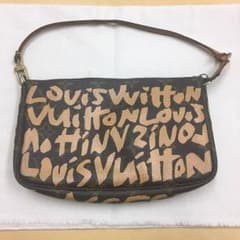 LOUIS VUITTON ルイ ヴィトン ポシェット アクセソワールのサムネイル