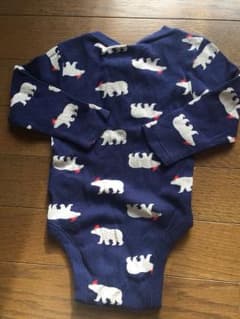 可愛い！シロクマ柄ロンパースのサムネイル