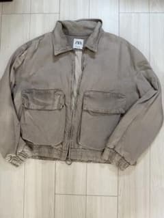 ZARA ベージュ ジャンパー Mサイズのサムネイル