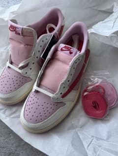 TravisScott Air Jordan low Tropical Pinkのサムネイル